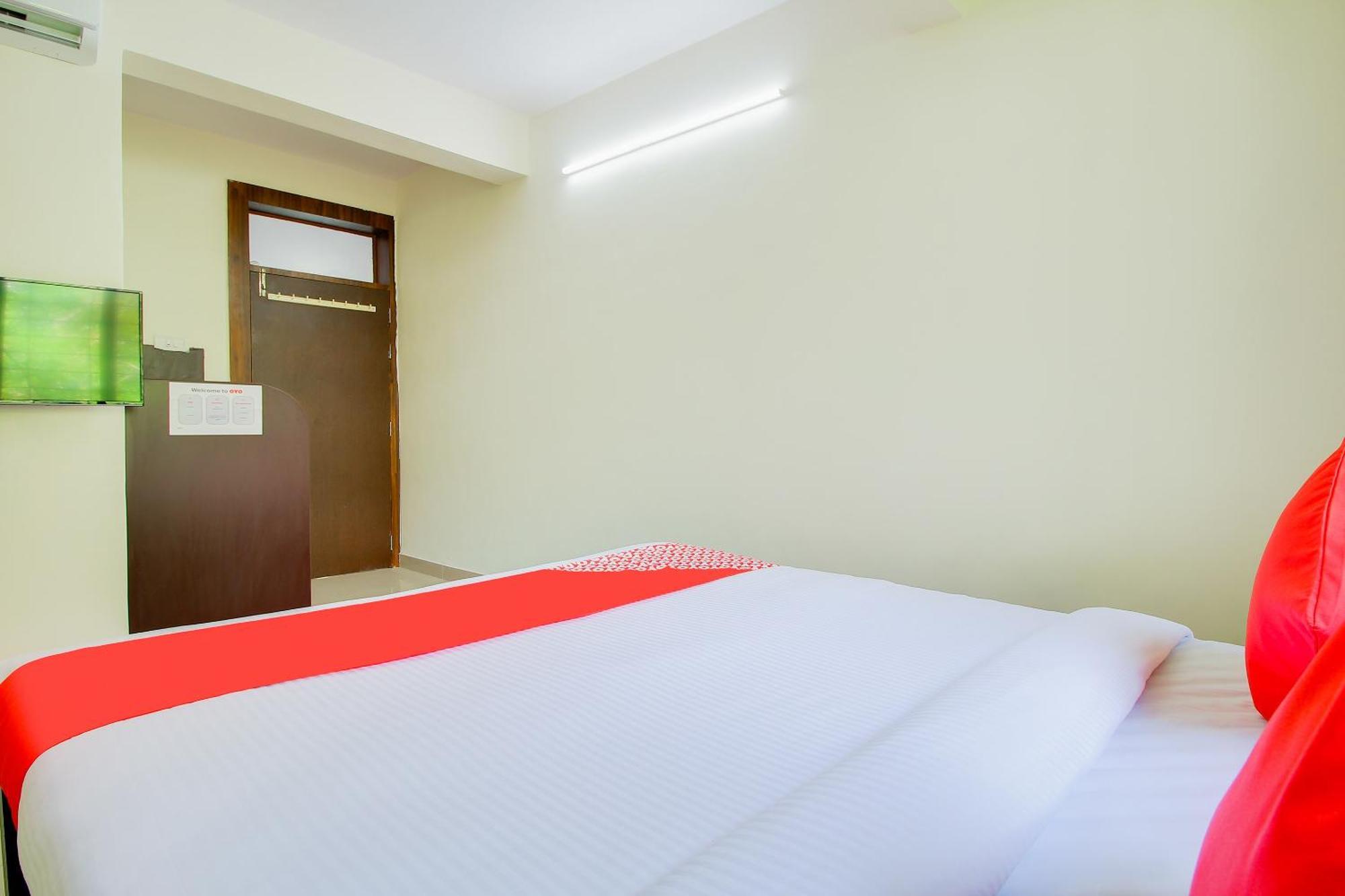 Hotel O Galaxy Near Inox Пуне Екстер'єр фото
