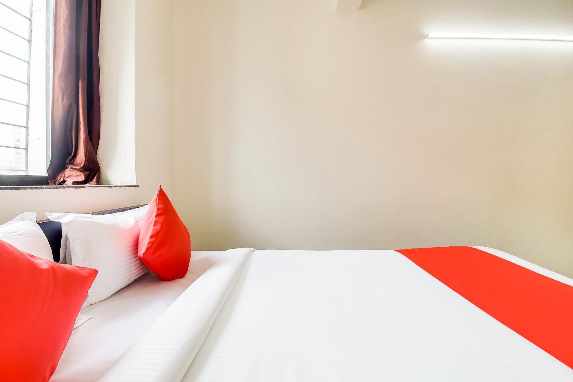 Hotel O Galaxy Near Inox Пуне Екстер'єр фото